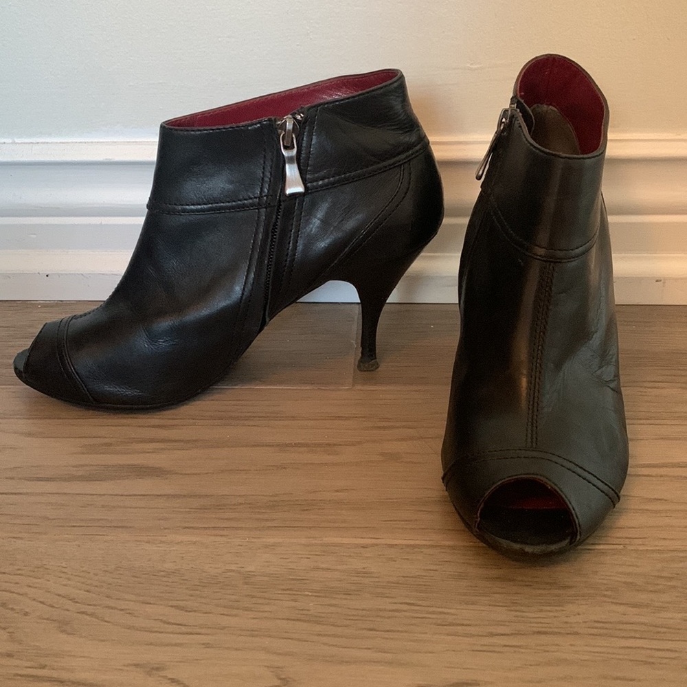 ⛱ 2/$50 MAXSTUDIO Peep-toe Ankle Booties